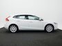 Volvo V40 2.0 T2 Nordic | Cruise Control | Airco | 17" Lichtmetalen velgen | Radio | Trekhaak