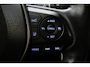 Toyota RAV4 2.5 Hybrid AWD Executive | Trekhaak (1.650 KG) | Leder | Stoel-/stuurverwarming | Dodehoek detectie | BearLock | Apple Carplay / Android Auto | Adaptive Cruise | Parkeersensoren voor/achter | Camera | Full LED | Keyless | 18 inch