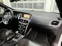 Volvo V40 2.0 T2 R-Design 6-Bak Navi Cruise Half-leer Camera