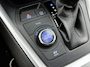 Toyota RAV4 2.5 Hybrid AWD Black Edition | JBL | Dodehoek detectie | Stoel+stuurverwarming | 360 Camera + Camera binnenspiegel | Elektrische achterklep | Parkeersensoren voor+achter | Elektrisch verstelbare bestuurdersstoel | Buy &