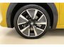 Peugeot e-208 EV GT Pack 50 kWh SOH 93%! l 3-Fase l Alcantara l Stoelverwarming l Apple Carplay & Android Auto l Climate Control l Cruise Control l Sfeerverlichting l Full-LED l Navigatie Full-Map l Lichtmetalen Velgen