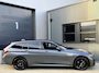 BMW 3-Serie Touring 330e *M-Sport* Mineralgrau / Black Edition / Apple Carplay / Stoelverwarming / Leder/Alcantara / Trekhaak / 19"LMV
