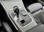 BMW 3-Serie Touring 330e *M-Sport* Mineralgrau / Black Edition / Apple Carplay / Stoelverwarming / Leder/Alcantara / Trekhaak / 19"LMV