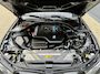 BMW 3-Serie Touring 330e *M-Sport* Mineralgrau / Black Edition / Apple Carplay / Stoelverwarming / Leder/Alcantara / Trekhaak / 19"LMV
