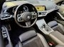 BMW 3-Serie Touring 330e *M-Sport* Mineralgrau / Black Edition / Apple Carplay / Stoelverwarming / Leder/Alcantara / Trekhaak / 19"LMV