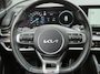 Kia Sportage 1.6 T-GDi Plug-in Hybrid AWD GT-Line / Fabrieksgarantie tot 03-2031 / Dealer onderhouden / 1.350 kg afneembare trekhaak / Harman/Kardon Audio Systeem / Elektrische achterklep / Stuur- Stoel & Achterbank verwarming / Rondomzicht camera / Stoelventilatie / Apple Carplay Android Auto /