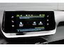 Peugeot e-2008 EV Active 50 kWh | Fase 3 laden | SOH 94,31% | Navi by app | Apple carplay | Trekhaak | Bluetooth | NL auto | 21.000km |