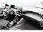 Peugeot e-2008 EV Active 50 kWh | Fase 3 laden | SOH 94,31% | Navi by app | Apple carplay | Trekhaak | Bluetooth | NL auto | 21.000km |