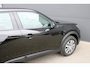 Peugeot e-2008 EV Active 50 kWh | Fase 3 laden | SOH 94,31% | Navi by app | Apple carplay | Trekhaak | Bluetooth | NL auto | 21.000km |