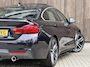 BMW 4-Serie Gran Coupe 440i High Executive | M-SPORT PLUS | NL-AUTO | BOMVOL | SCHUIFDAK | H&k | HUD |CARBON
