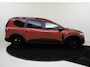 Dacia Jogger 1.0 TCe 110 Extreme 7p. | Sensoren met Camera Achter | Climate Control | Navigatie | Privacy Glass | Apple CarPlay & Android Auto |