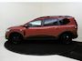 Dacia Jogger 1.0 TCe 110 Extreme 7p. | Sensoren met Camera Achter | Climate Control | Navigatie | Privacy Glass | Apple CarPlay & Android Auto |