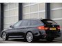 BMW 5-Serie Touring 520i High Ex. M-Sport | Pano | Leer | El. Trekhaak | OrigNL | NAP