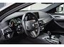 BMW 5-Serie Touring 520i High Ex. M-Sport | Pano | Leer | El. Trekhaak | OrigNL | NAP