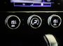 Renault Kadjar 1.3 TCe Black Edition | Leder/Alcantara bekleding LM velgen | Climat Control | Apple Carplay | Navigatie | Treeplanken | PDC achter + Camera |
