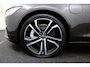 Volvo V90 T8 Plug-in hybrid AWD Ultra Dark | Bowers&Wilkins | Luchtvering | Trekhaak | Massage | Panoramadak | 360 Camera | Luxe Leder | Adaptive LED | 20 Inch