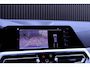 BMW 3-Serie Touring 330i xDrive High Executive M-pakket | Pano | HUD | 19" | Laser | Keyless | Hifi | Camera | DAB | Elektr. stoel + mem | Alarm kl.3 | Etc.