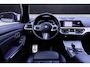 BMW 3-Serie Touring 330i xDrive High Executive M-pakket | Pano | HUD | 19" | Laser | Keyless | Hifi | Camera | DAB | Elektr. stoel + mem | Alarm kl.3 | Etc.