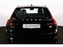 Volvo V90 T6 AWD R-Design - IntelliSafe Assist & Surround - Parkeercamera achter - Verwarmde voorstoelen - Parkeersensoren voor & achter - Elektr. bedienb. voorstoelen met geheugen - Inklapbare trekhaak - 19' LMV