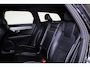Volvo V90 T6 AWD R-Design - IntelliSafe Assist & Surround - Parkeercamera achter - Verwarmde voorstoelen - Parkeersensoren voor & achter - Elektr. bedienb. voorstoelen met geheugen - Inklapbare trekhaak - 19' LMV