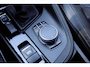 BMW X1 sDrive18i High Executive M-Sport | Leder | Pano | HUD | Navi Plus | Stoelverwarming | Hifi | DAB | Grootlichtassistent | Etc.