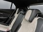 Peugeot e-2008 EV GT Pack 50 kWh GT | Navi | Camera | Adaptive Cruise | Stoelverwarming | Keyless | Apple CarPlay | 18 inch Poetser S