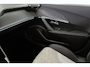 Peugeot e-2008 EV GT Pack 50 kWh Pano Stoelverwarming Keyless Camera