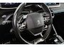 Peugeot e-2008 EV GT Pack 50 kWh Pano Stoelverwarming Keyless Camera