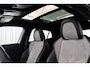 Peugeot e-2008 EV GT Pack 50 kWh Pano Stoelverwarming Keyless Camera