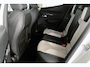Peugeot e-2008 EV GT Pack 50 kWh Pano Stoelverwarming Keyless Camera