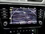 Skoda Superb Combi 1.4 TSI iV Sportline Business | Automaat | Apple Carplay/Android Auto | Stoelverwarming Voor + Achter | Navigatie | Sfeerverlichting |