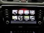 Skoda Superb Combi 1.4 TSI iV Sportline Business | Automaat | Apple Carplay/Android Auto | Stoelverwarming Voor + Achter | Navigatie | Sfeerverlichting |