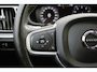 Volvo V60 B3 Automaat Business Pro | | Adaptieve Cruise Control | BLIS Dodehoekdetectie | Apple Carplay/Android Auto | Electronic Climate Control | DAB+ | Keyless Entry | Elektrische Achterklep | 17" Lichtmetalen Velgen | Park Assist Achter