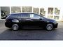Toyota Corolla Touring Sports 2.0 Hybrid Business Intro Trekhaak,Cruise,camera,pdc,RIJKLAARPRIJS!!