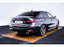 BMW 3-Serie 320i Executive Edition Sport Line - Head up - Sportstoelen - Cruise control - PDC voor/achter - Geluidswerende ruiten voor - Elektrisch verwarmde voorstoelen -