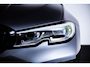 BMW 3-Serie 320i Executive Edition Sport Line - Head up - Sportstoelen - Cruise control - PDC voor/achter - Geluidswerende ruiten voor - Elektrisch verwarmde voorstoelen -