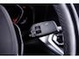 BMW 3-Serie 320i Executive Edition Sport Line - Head up - Sportstoelen - Cruise control - PDC voor/achter - Geluidswerende ruiten voor - Elektrisch verwarmde voorstoelen -