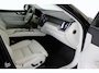 Volvo XC60 B5 250PK Momentum Business | 18'' | Getint Glas | Memory Seats | Stoel&Stuur Verw. | Park Assist |