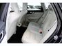 Volvo XC60 B5 250PK Momentum Business | 18'' | Getint Glas | Memory Seats | Stoel&Stuur Verw. | Park Assist |