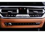 BMW 3-Serie Touring 320e Luxury Line - Trekhaak - Panoramadak - Active Cruise Control - Stuurwielrand verwarmd - Elektrisch verstelbare/verwarmde stoelen - Geluiddempende/Getinte ruiten - Parking Assistant -