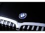 BMW 3-Serie Touring 320e Luxury Line - Trekhaak - Panoramadak - Active Cruise Control - Stuurwielrand verwarmd - Elektrisch verstelbare/verwarmde stoelen - Geluiddempende/Getinte ruiten - Parking Assistant -