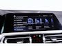 BMW 3-Serie Touring 320e Luxury Line - Trekhaak - Panoramadak - Active Cruise Control - Stuurwielrand verwarmd - Elektrisch verstelbare/verwarmde stoelen - Geluiddempende/Getinte ruiten - Parking Assistant -