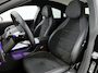 Mercedes-Benz CLA 200 AMG line Night pakket | Trekhaak en ESP met aanhangwagenstabilisatie | Apple Car Play | Sfeerverlichting Inclusief 24 maanden Mercedes-Benz Certified garantie voor Europa.