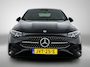 Mercedes-Benz CLA 200 AMG line Night pakket | Trekhaak en ESP met aanhangwagenstabilisatie | Apple Car Play | Sfeerverlichting Inclusief 24 maanden Mercedes-Benz Certified garantie voor Europa.
