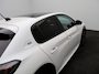 Peugeot e-208 EV GT Pack 50 kWh | 95% SOH | Carplay | Alcantara | Panoramadak | Stoelverwarming | PDC V+A | Adaptieve cruis | Clima | Camera |