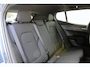 Volvo EX30 P5 Long Range Plus Black Edition Europa 69 kWh | Elektrisch Verstelbare Bestuurdersstoel Met Geheugen | Elektrisch Verstelbare Passagiersstoel | Harman/Kardon | Stuurverwarming | Stoelverwarming | Getint Glas | 19-inch Lichtmetalen Velgen Glossy Black/Diamond Cut | BLIS | Keyless | Elektrische Achterklep | Dark Flax Inleg | Black Interieur | Adaptieve Cruise Control | Pilot Assist | Achteruitrijcamera |