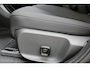 Volvo EX30 P5 Long Range Plus Black Edition Europa 69 kWh | Elektrisch Verstelbare Bestuurdersstoel Met Geheugen | Elektrisch Verstelbare Passagiersstoel | Harman/Kardon | Stuurverwarming | Stoelverwarming | Getint Glas | 20-inch Lichtmetalen Velgen Glossy Black/Diamond Cut | BLIS | Keyless | Elektrische Achterklep | Dark Flax Inleg | Black Interieur | Adaptieve Cruise Control | Pilot Assist | Achteruitrijcamera |
