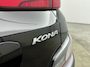 Hyundai Kona 1.6 GDI HEV Premium | Leer | Stoel + stuurverwarming | El. bed. stoelen | Stoelventilatie |
