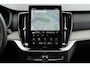 Volvo XC90 T8 Plug-in hybrid AWD Ultra Dark | Luchtvering | Panoramadak | All-season banden |  Trekhaak | Head up display | Premium audio by Bowers&Wilkins | 360 graden camera | Verwarmbare voorstoelen met massagefunctie en ventilatie