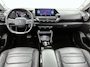 Citroën E-C4 Shine 50 kWh 136pk | Accu 91% | Navigatie | Panoramisch schuif-kanteldak | 360° Camera | Lederen comfortstoel elektrisch+verwarmd+massage | Climate Control | Adaptieve Cruise Control | Full Led koplampen | Head-up display | Parkeersensoren v+a | Keyless | Dodehoeksensor | Apple Carplay / Android Auto | Bluetooth | DAB+ radio | Donker getint glas | 18" lichtmetalen velgen |